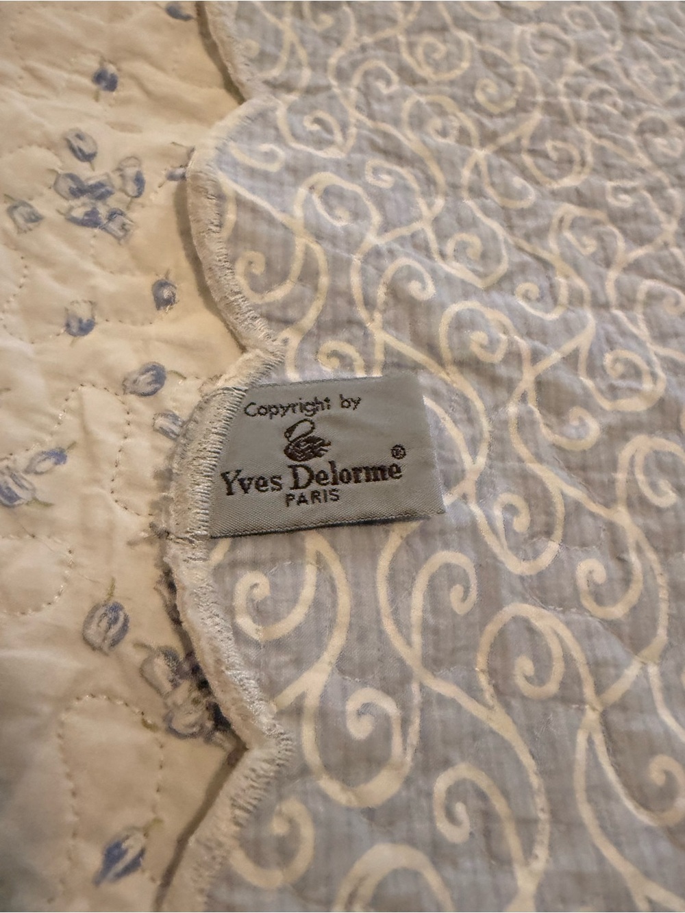 Authentic Vintage Yves Delorme Paris "Jacinthe" Quilted Coverlet Bedspread Queen - Picture 2 of 11